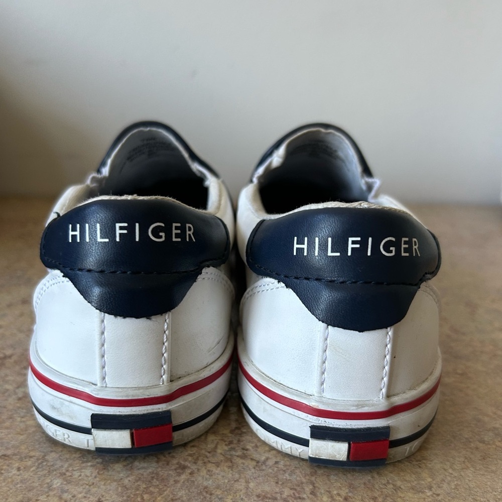 Tommy Hilfiger White Vegan Leather Slip-on Boat Shoes size 7.5M - Picture 7 of 8